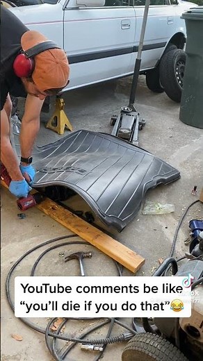 Removing Strut Springs the dumb easy way #diwhy #mechanic #cartok #ohno