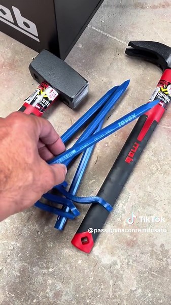 Caisse à outils des apprentis maçons au CFA BTP