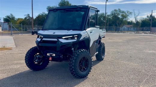 💥 2026 Can-Am Defender Limited HD11 💥 The ULTIMATE side-by-side just leveled up. With an HD11 1085cc engine, 1,730 lbs towing capacity, dynamic power steering, and a fully loaded luxury cab, this machine doesn’t just work—it conquers. 🌲 Haul. Tow. Explore. Dominate. 🛠 Heavy-duty suspension, premium comfort, all-weather protection. 🚀 Built for the toughest jobs and the wildest adventures. This isn’t just a UTV—it’s the ultimate off-road powerhouse. Are you ready to ride? 🏁🔥 | Mack's Motors