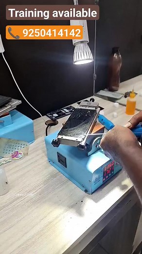 Screen Fixer Delhi India's No 1 Mobile Repairing Institute Limited Seats are left Book Your Seats Now Call Now = 9250414142, 01141045639 Join our Social group Telegram: https://t.me/screenfixerdelhi Facebook: https://www.facebook.com/screenfixer2 Whatsapp: https://api.whatsapp.com/send?phone= 9250414142 Instagram : https://bit.ly/3FvzCZs Youtube : https://bit.ly/3FskQTq Booking ke liye is link pr click kro - https://bit.ly/3TmUyr8 #repairing #mobile #flexbondingmachine #screenfixer #edgeglassrep