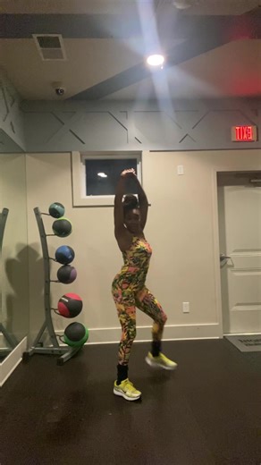 New Routine for Sunday Funday 🔥🔥 Gyatt by @ice spice & @Big Mama #dancefitness #funfitness #sundayfunday #gyatt #cardiodance