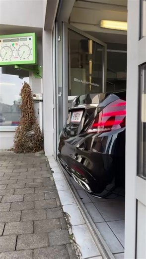 Exploring the Luxury of Mercedes-Benz Maybach S65 AMG63