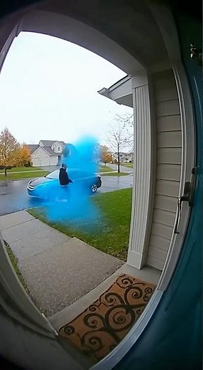 Hilarious Package Explosion Prank on Thief! #shorts