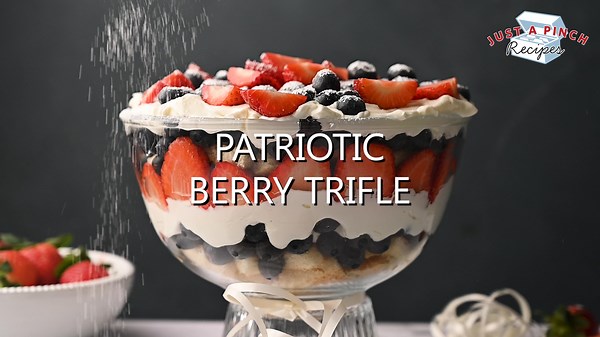 Patriotic Berry Trifle - perfect dessert for 4th of July!