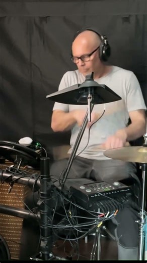 Miley Cyrus Flowers Drum