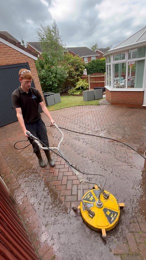 Heavy weed growth, black spots and years of embedded dirt had taken over this block-paved driveway in Barnsley. Using professional high-pressure surface cleaning, every trace of organic growth and staining was removed in a single pass. The result speaks for itself: clean, vibrant colour and a safe, non-slip finish. #PressureWashing #BlockPaving #Barnsley #DrivewayCleaning #ExteriorCleaning #satisfying | The Wash Boss