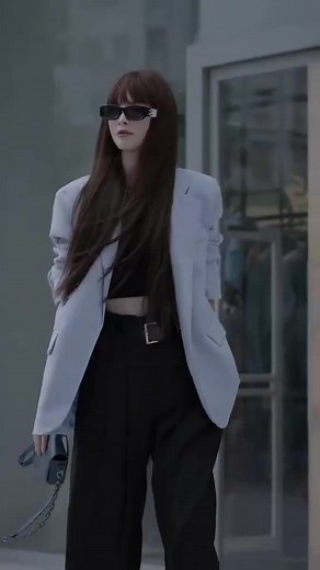 Be girl who known you're worth and never settles for less#Confidence#viral #ModelDiary