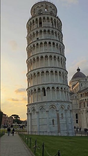 The Leaning Tower of Pisa: Italy’s Iconic Landmark