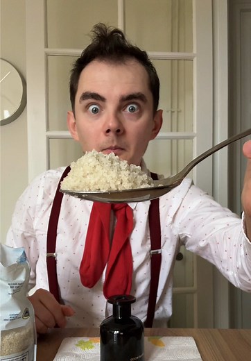 Use salt and fabric softener to create a long-lasting aroma diffuser😎 #lifehacks #lifehack