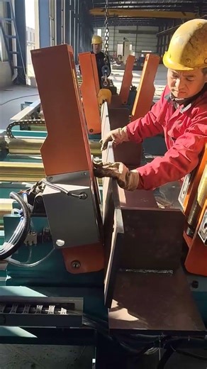 Box beam assembly machine #box #beam #assembly #machine #steel