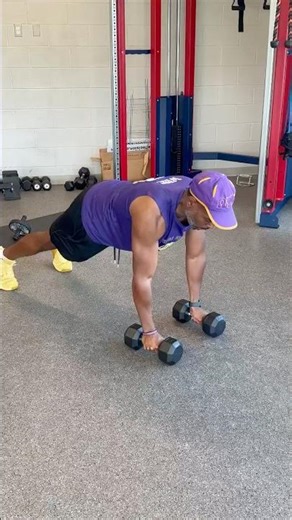 UNLEASH YOUR STRENGTH: DB Renegade Rows (w/pushup) for a FULL-BODY WORKOUT!