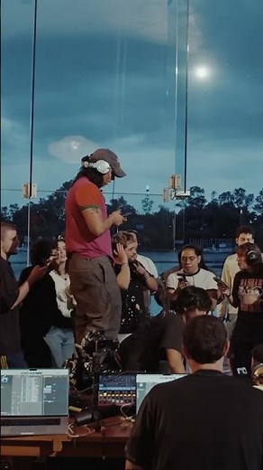 ¿ya escuchaste "Te Estoy Correteando" de ‪@Fredagainagain‬ con ‪@latinmafia‬hoy?