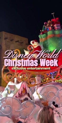 Exclusive Christmas parade and fireworks at Magic Kingdom without buying a Mickey’s Very Merry Christmas Party ticket? Here’s what usually happens during Christmas week at Disney World. #DisneyWorld #DisneyWorldTips #disneychristmas #mvmcp #MickeysVeryMerryChristmasParty