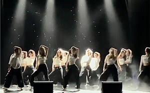 超燃！爱丁堡大学也有超齐刀群舞！【heymama+BBHMM+16shots】