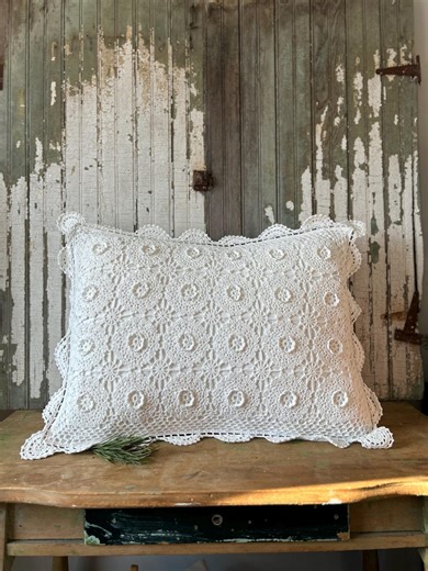Vintage Standard Pillow Sham, White Crochet on Cotton - Etsy