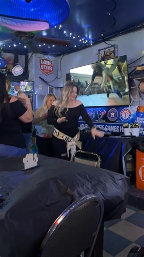 🎉 Thanks for celebrating with us, Angie! The train was rollin’, the beer was flowin’, and the laughs didn’t stop! 🚂🍻 | Hi Ho Drive Inn