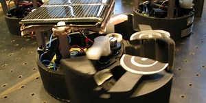 Stochastic Robots Assemble and Disassemble Themselves