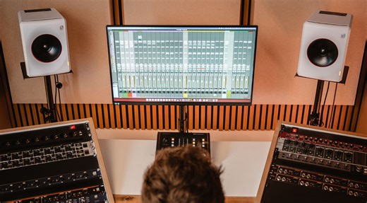 Studio Monitors With a Coaxial Design: What Are the Advantages?