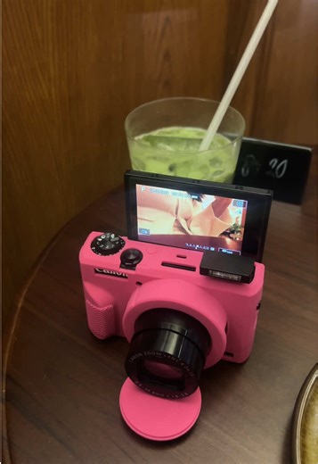 Canon G7X Camera Review and Comparison