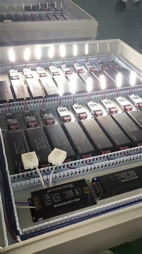 Only one control cabinet for a fully intelligent ramp? Chasing light system for carpark ramp