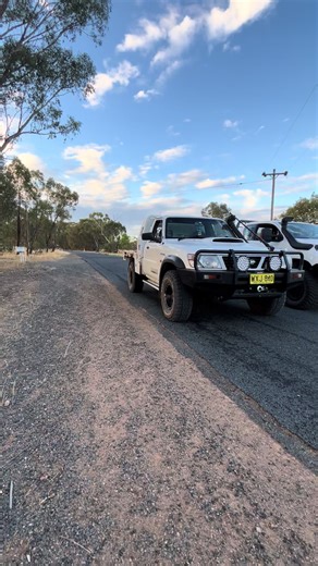 Exploring the N80 Hilux with 7 Inch 37s Tires