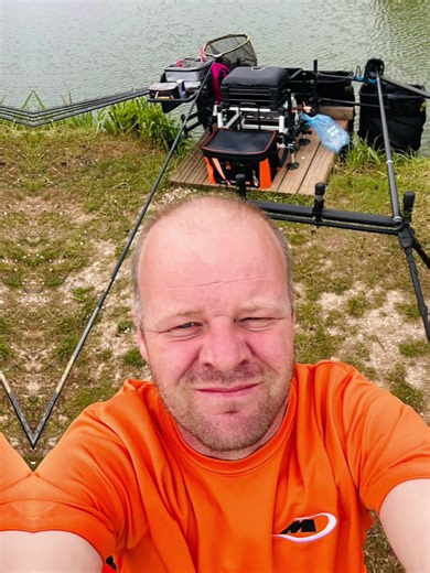 Middy sponsored angler Chris Hill has been on the bank here’s how he got on! Venue: Alvechurch Method: Pole Bait: Dead Reds,maggots,Ground bait,micros,hard pellets Best method/bait:Fishery 8mm over ground bait in the margin Weight:134lb 🥈 overall Yesterday we fished an afternoon match on Alvechurch Canal pool. Went to Cobhouse last week and i drew a stinker. Decided to give it a go regardless but 2 hours to go realising i wasn’t in the gang 🥇 🥈 🥉 i packed up then went and sat with my pal Lee