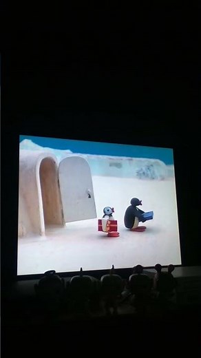 Pingu's Family Celebrates Christmas (DVD Version) Pingu And Pinga Find Their Presents Under The Tree