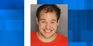 Deputies search for wanted Berkeley County man