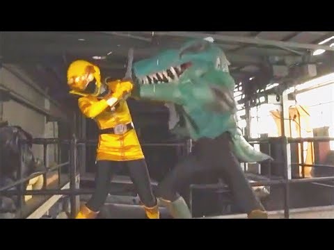 Yellow Samurai Ranger vs Alien Crocodile Monster final part