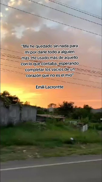 #lascadenasdelrey #emililacrontte #libros