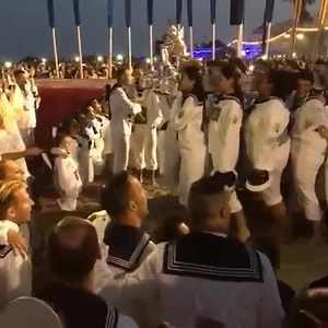 #MálagaNocturna ¡¡¡ Buuuenasss nochesss #acentos con la #virgendelCarmen !!! #malagaconacento Ayuntamiento de Torremolinos | Málaga con acento