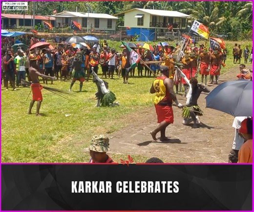#IndependenceCelebrations Karkar Islanders in Madang province join in the Independence celebrations at Kinim station with dances and live band performances. The Independence celebrations start today and end tomorrow. Present at the event are Sumkar MP, Alexander Suguman Orme, and the Karkar District Development Authority members. Adding to the day's activities are performances by the members of the PNG Defense Force, traditional singing, games, and live band entertainment from local artists, Leo