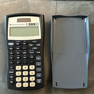Texas Instruments TI-30X IIS Scientific Calculator Solar with Cover Tested Works