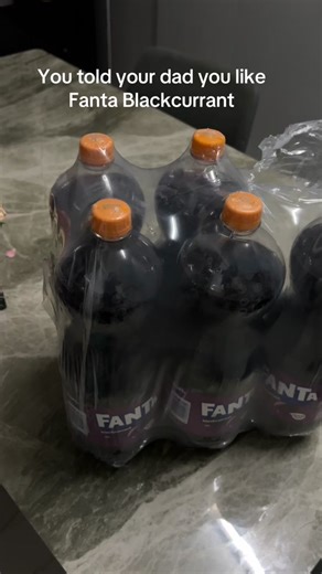 One was already gone, so i guess he might have eaten with this one! But 6 2L 😳 #dads #fanta