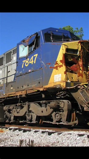 Why did CSX do this #train #railfan #memes #railway