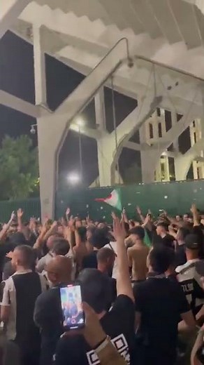 Ultras Juve a Firenze- Avanti ragazzi di buda