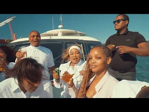 Mahostela 97 f.t Shenge wasehlalankosi-Ngikheth' utshwala (Official Music Video)