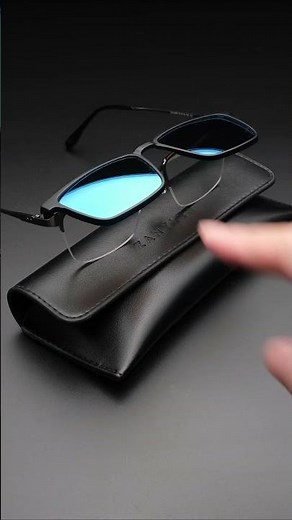🔄 Gavin Magnetic Flip-Up Clip-On Glasses