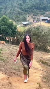 66K views · 1.9K reactions | Nkauj hmoob muas. Xeev khuam 17 xyoo tseem nrhiav tug hlub # # | NKauj Hmoob Tiam Tshiab - Laos | Facebook