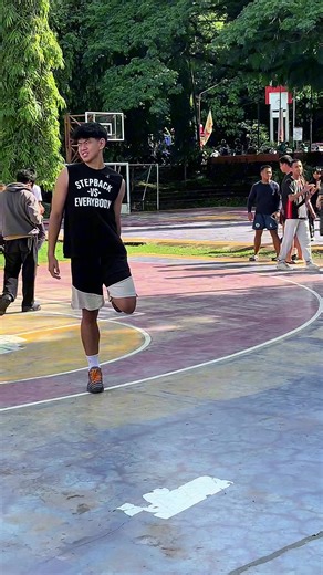 Calvin Stepback: Hoops Highlights and Skills