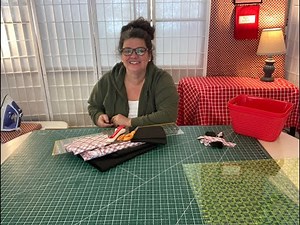 How To Cut Patchwork Squares/ How To Cut Fabric Into Squares For Beginners