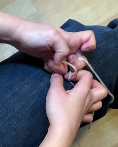 Learn to Tie a Beautiful Bow with String🎁 video by Ura Production | TrendStorm