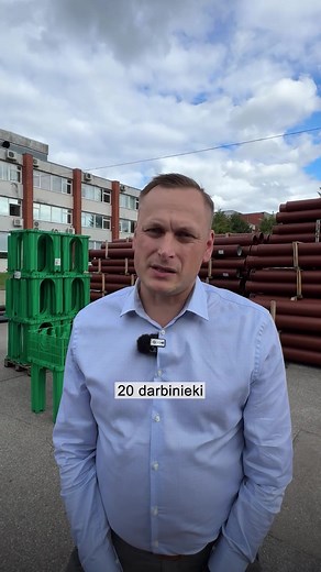 💡 Vai zini, kas ir Pipelife Latvia? Mūsu kolēģis Māris Rullis sniedz atbildi šajā īsajā video 👇 Pipelife Latvia ir daļa no starptautiskās wienerberger grupas – globāla līdera būvmateriālu un cauruļvadu risinājumu ražošanā. Lai gan wienerberger pasaulē atpazīstams ar ķieģeļiem un jumta dakstiņiem, Latvijā mēs ar lepnumu ražojam un piegādājam inovatīvus cauruļu risinājumus infrastruktūrai un ēkām. 🌍 Mēs skaitļos: • Darbība 24 pasaules valstīs • Latvijā esam jau gandrīz 30 gadus • Vairāk nekā 20