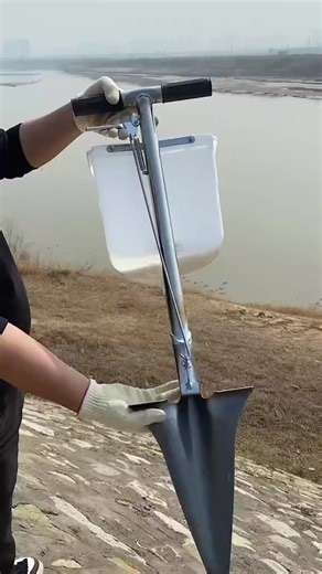 Fertilizer applicator, so convenient for fertilizing vegetables and seedlings! This fertilizer applicator saves time and effort... (Expand)