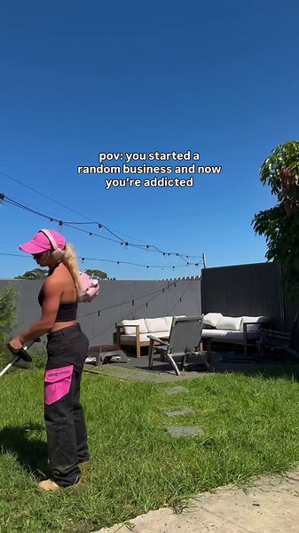 not your average lawn guy 😏 #tradiechick #motivation #womenintrades #satisfying #relatable @TRADXE CHICKS