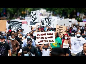 How I Photograph Protests as a Photojournalist