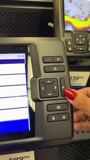 GARMIN FISH FINDER STRIKER PLUS 9sv GPS