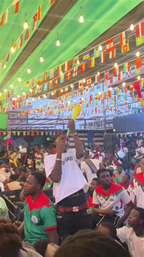 Vidéos de Trap_House_lounge ouaga (@trap_house_lounge) avec original sound - Trap_House_lounge ouaga