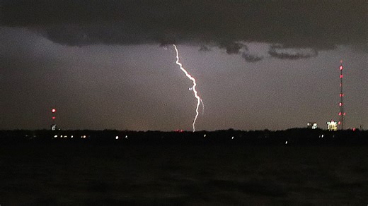 Lightning strike kills Wisconsin Department of Natural Resources employee