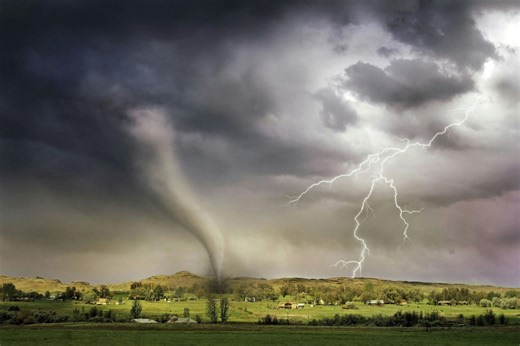 1,559 tornadoes